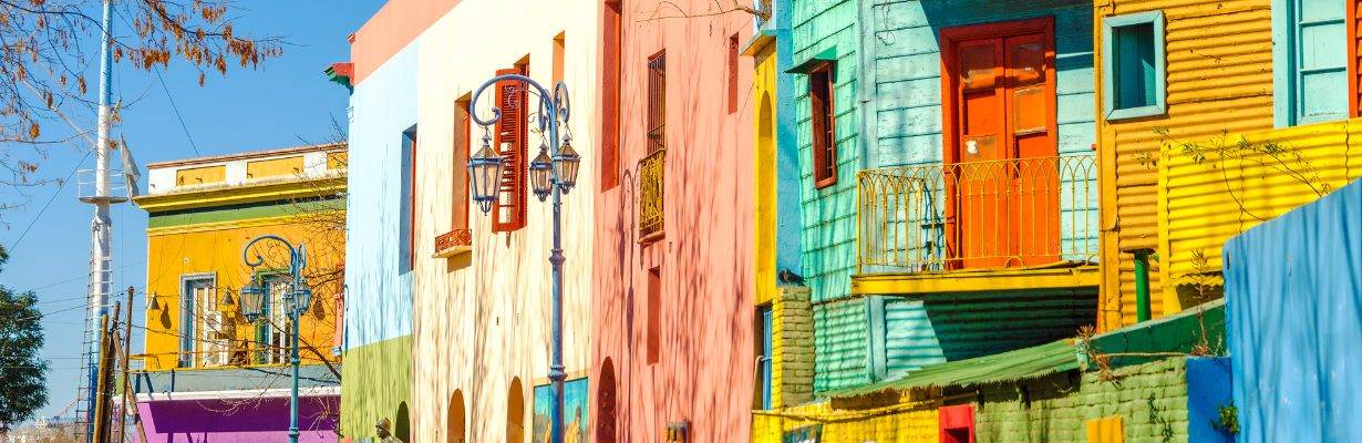 Escape room em Buenos Aires simula queda de avião: você consegue escapar?