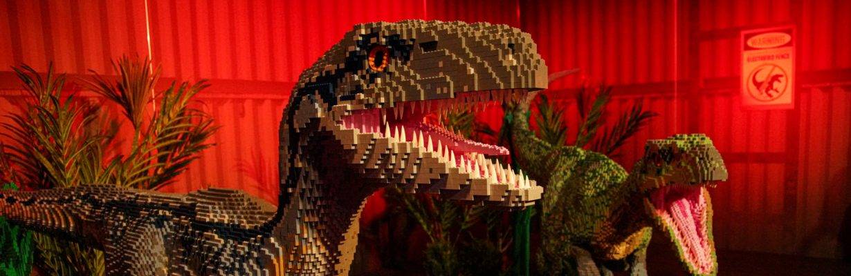 São Paulo recebe exposição de dinossauros em LEGO