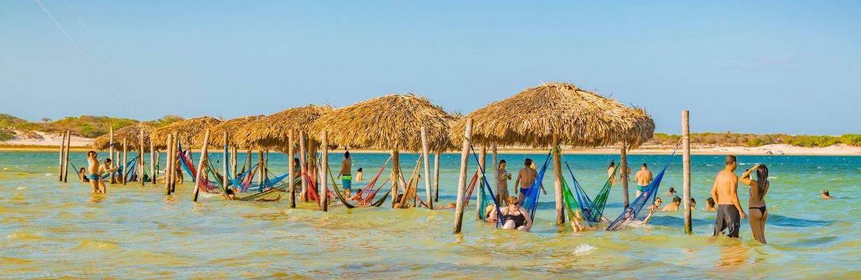 Clima de Natal no Aeroporto de Fortaleza: evento e sorteio de viagem