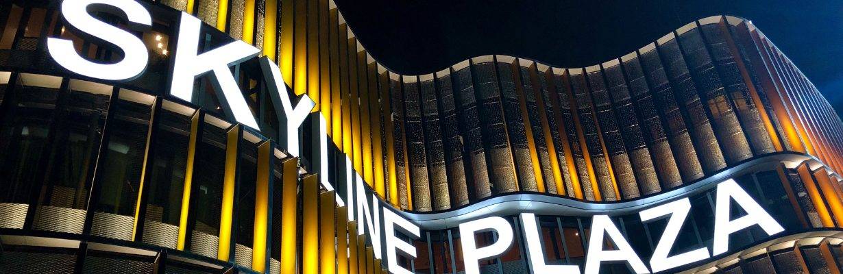 Skyline Plaza