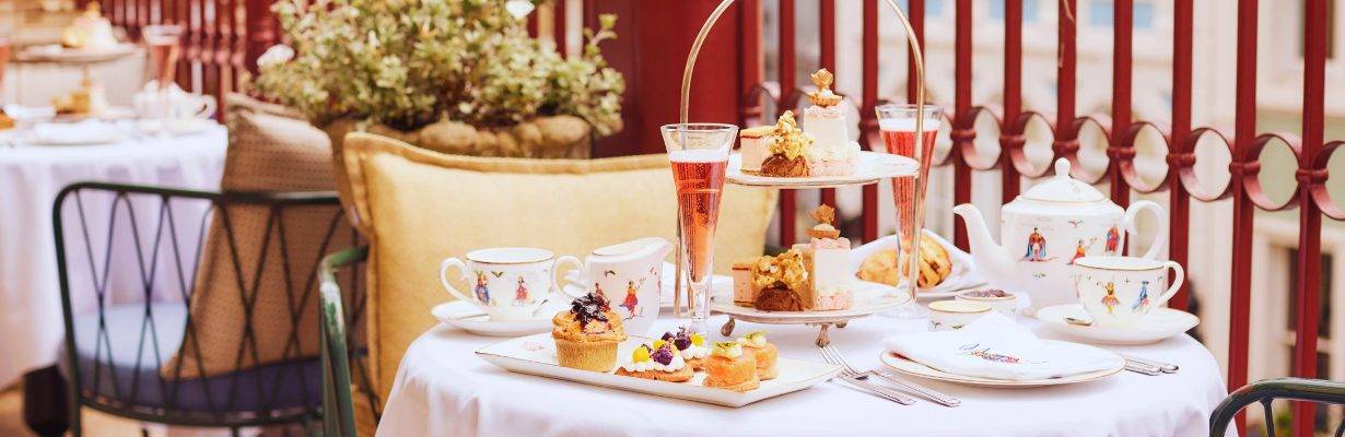 Os melhores chás da tarde de luxo em Londres para reservar em 2025!