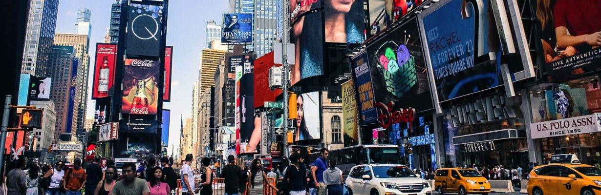Pedágio em Nova York? Sim, nova taxa de US$ 9 para reduzir trânsito e poluição