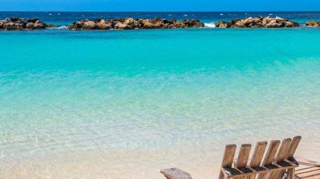 Descubra onde ficar em Curaçao em 2026 com uma seleção dos melhores hotéis da ilha. Seja no centro ou à beira-mar, encontre a hospedagem ideal para aproveitar praias paradisíacas, explorar atrações e garantir uma experiência inesquecível no Caribe.
