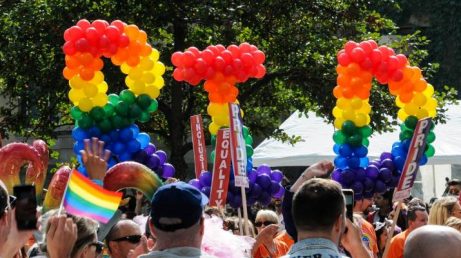 As 10 maiores paradas LGBTQIA+ do mundo