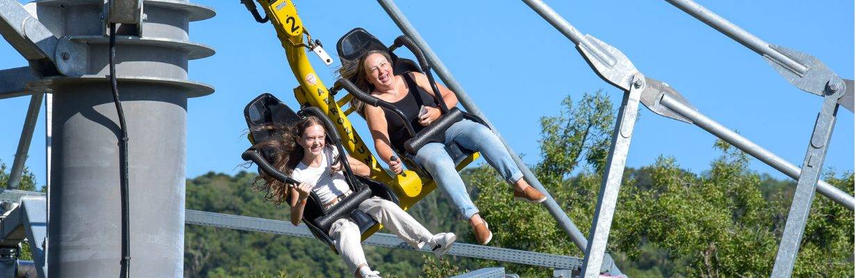 Parque Bondinhos em Canela inaugura nova montanha-russa suspensa