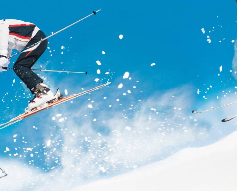 5 lugares imperdíveis para ir no inverno sul-americano — com neve, vinhos e muito charme