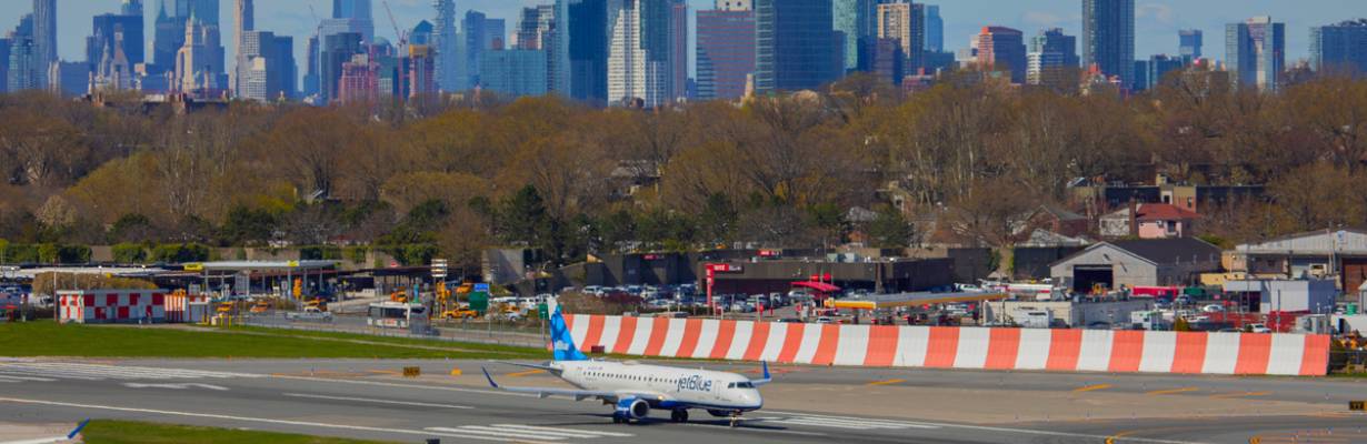 Guia dos aeroportos de NY: por qual é melhor chegar?