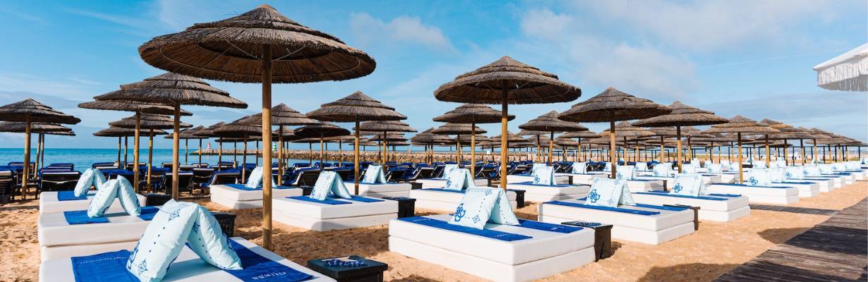 Guess assina nova ambientação do Purobeach Vilamoura neste verão no Algarve