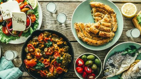 O que comer em uma viagem à Grécia: pratos típicos para experimentar