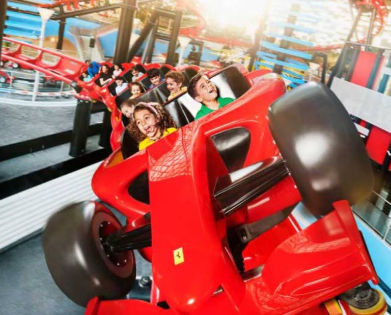 Show Officina Maranello estreia no Ferrari World em Abu Dhabi