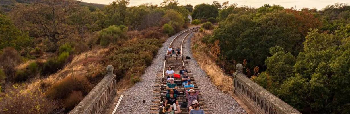 Railbike Marvão: pedale por trilhos no Alentejo histórico