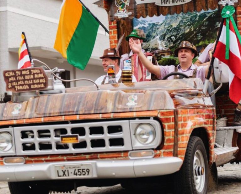 Oktoberfest Blumenau anuncia 7 dias com entrada gratuita — garanta sua vaga!