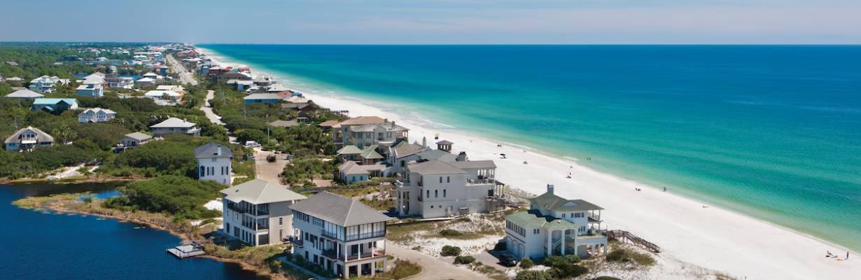 Melhor praia dos Estados Unidos fica na Flórida e oferece muito além de mar e areia