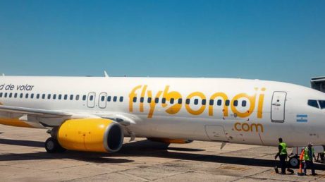 Flybondi incorpora novo avião e amplia voos para Florianópolis