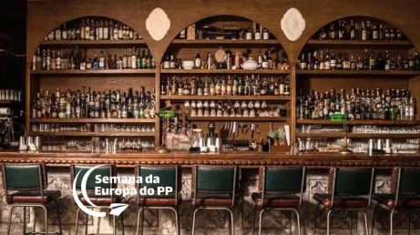 Quais os melhores bares em Atenas? Temos a lista ideal