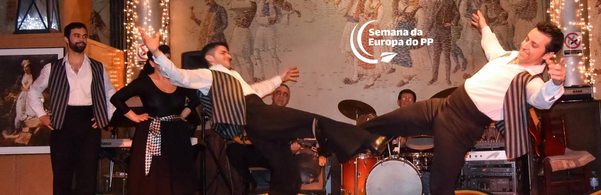 Listamos as melhores tavernas de música ao vivo em Atenas