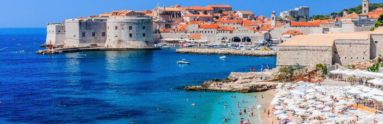 Superlotação em Dubrovnik: cidade croata adota medidas radicais para conter turistas