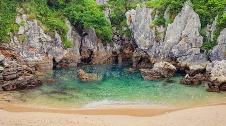 Tamanho não é documento: conheça as menores praias do mundo