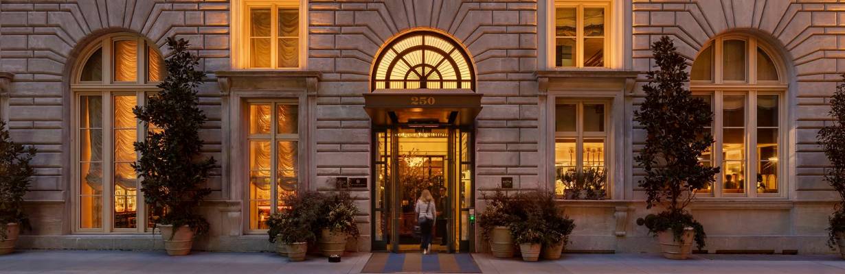 Fifth Avenue Hotel, em Nova York, transforma a estadia em uma experiência gastronômica exclusiva