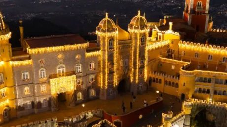 Caminhada de Natal em Sintra leva visitantes pelas luzes e segredos da região