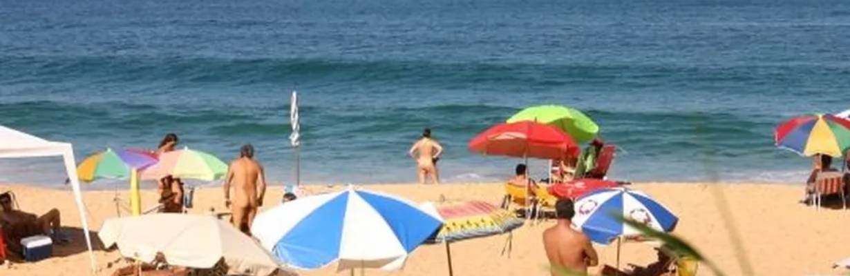 Praia do Pinho: primeira de naturismo no Brasil terá nudismo proibido