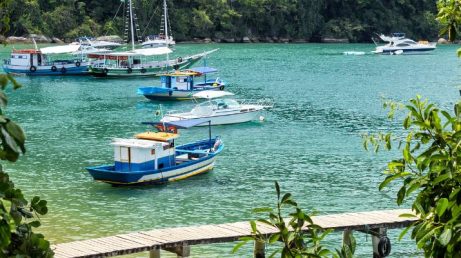 Turistas que visitam Angra dos Reis e Ilha Grande já precisam pagar nova taxa, com valores entre R$ 24,80 e R$ 100.