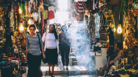 Compras em Israel: 5 produtos locais que valem espaço na mala