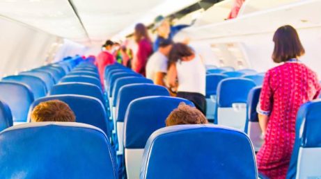 Turquia multa passageiros que se levantam antes da liberação para desembarque