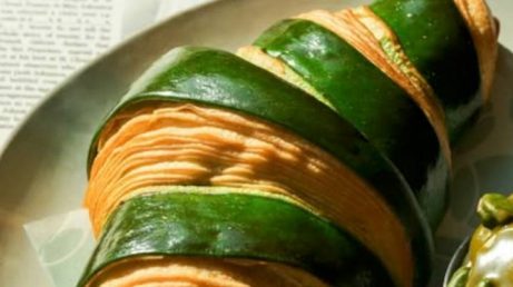 Lacoste abre seu primeiro café em Paris — e serve a moda à mesa