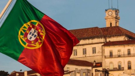 Portugal endurece lei de imigração e acelera deportações de estrangeiros
