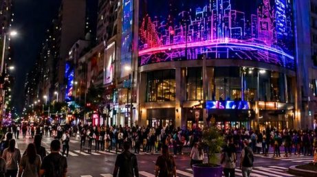 Projeto da Times Square em São Paulo avança no cruzamento entre as avenidas Avenida Ipiranga e Avenida São João e prevê rua fechada aos fins de semana.