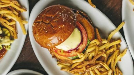 Os 25 melhores hambúrgueres do mundo segundo o Burgerdudes