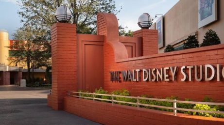 A nova área do Hollywood Studios terá playground de Alice, aulas de desenho com Olaf e experiências interativas da Disney Animation.