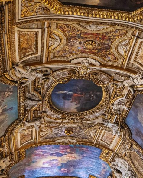 Vai ao Louvre? Saiba o que mudou na Galeria de Apolo após roubo milionário