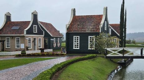 Sete vilas brasileiras avançaram na disputa pelo selo Best Tourism Villages, da ONU Turismo. A premiação reconhece destinos rurais que preservam a cultura, incentivam o desenvolvimento sustentável e fortalecem a economia local por meio do turismo.