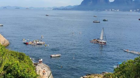 A Trilha da Ilha Comprida, no Monumento Natural das Ilhas Cagarras, já pode ser visitada pelo público. O novo percurso oferece três opções de caminhada, contato com áreas preservadas e vistas de pontos icônicos do Rio de Janeiro, além de integrar, pela primeira vez, um trecho marítimo da Trilha Transcarioca.