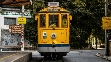 Bondes de Santa Teresa voltam ao Ramal Silvestre após 20 anos. Veja horários, preços e como fazer o passeio!