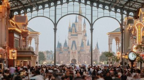 Tokyo Disneyland terá novas atrações na Tomorrowland em 2027, incluindo brinquedos de Detona Ralph e a nova Space Mountain.