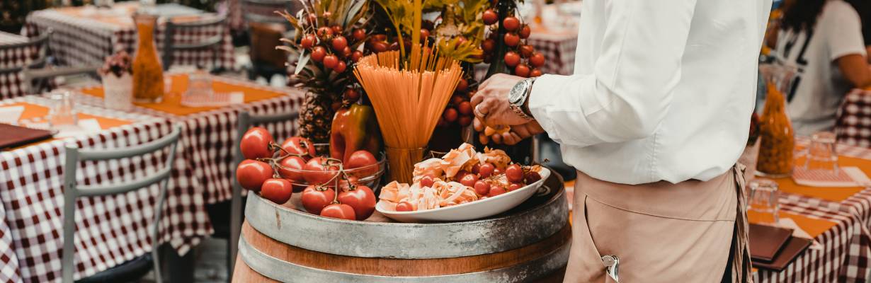 Vai para a Itália? 10 erros que turistas devem evitar nos restaurantes do país