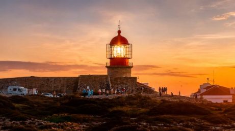 Roteiro pelo Algarve em 5 dias: veja o que fazer em Lagos, Luz, Burgau e Sagres pela costa oeste de Portugal.