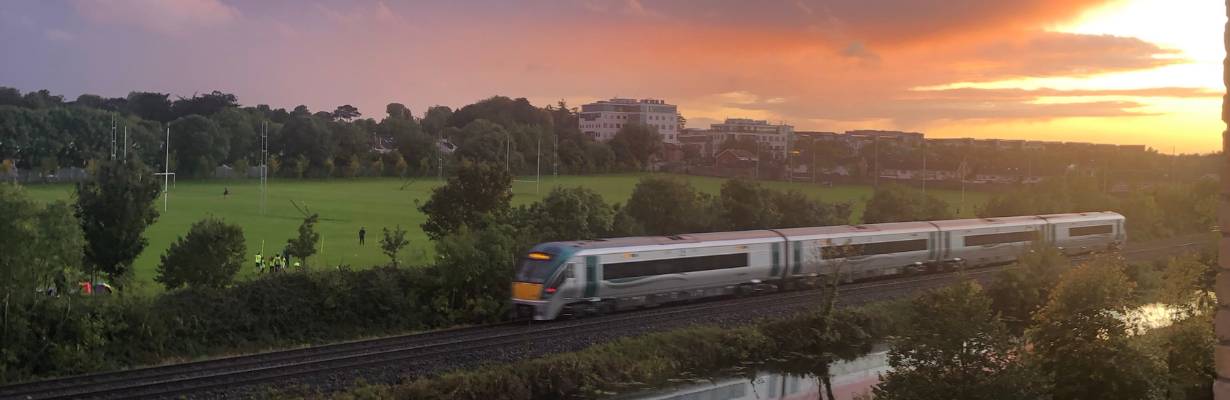 Dublin além do centro: conheça a costa da Irlanda de trem