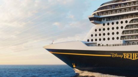 O Disney Believe, novo navio da Disney Cruise Line, tem estreia prevista para o fim de 2027. Quinto integrante da classe Wish, a embarcação terá ambientes inspirados em Moana, além de referências a Toy Story, Peter Pan, Encanto, Frozen e outros clássicos da Disney.