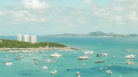 A Tailândia deve receber o primeiro hotel temático da DreamWorks Animation no país. O empreendimento será construído no Aquatique Pattaya, em parceria com a Universal Destinations & Experiences, e terá 300 quartos. Além disso, o projeto contará com um parque aquático temático com áreas internas e externas, restaurantes à beira-mar e espaços de bem-estar.