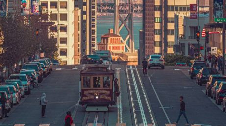A PeopleForBikes avaliou 3.019 cidades e comunidades dos Estados Unidos no City Ratings 2026. Brooklyn, Hoboken e Mackinac Island lideraram suas respectivas categorias, enquanto três pequenas comunidades alcançaram a pontuação máxima.