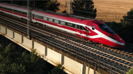 Os trens já entraram na fase de testes na Alemanha e na Áustria antes do início da operação comercial.